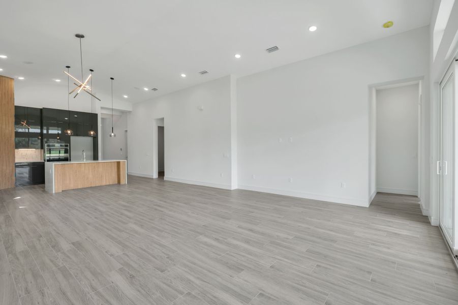 Representative unfurnished interior of a home built from the Marbella by ABD Development in Hampton Green at Providence, Davenport (Image 24).