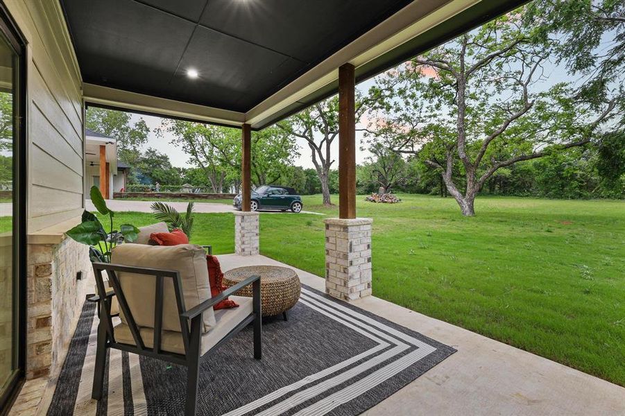 Exterior details and patio area of a home in , Denison (Image 26).