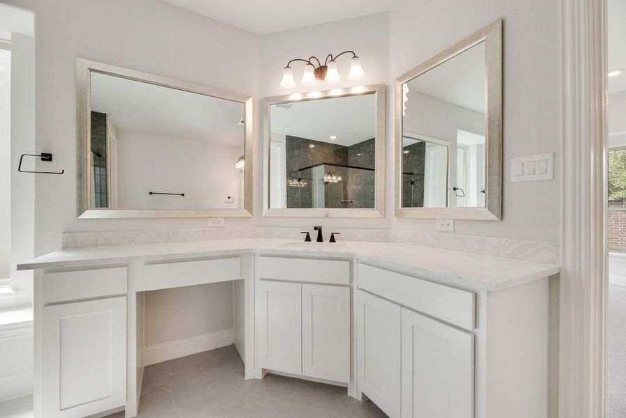 Furnished interior view inside a new home in Heritage Ridge Estates, Plano (Image 6).