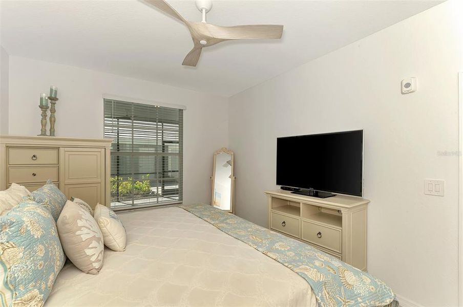 Furnished interior view inside a new home in , Venice (Image 34).