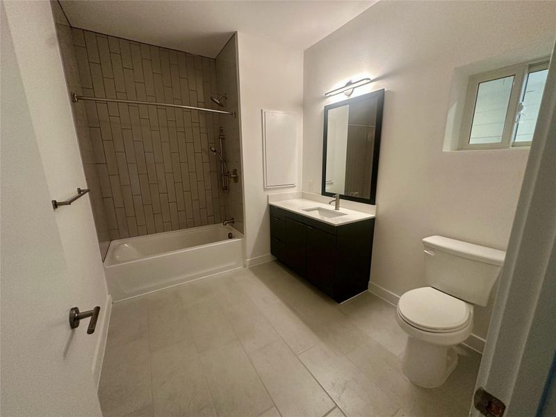 Furnished interior view inside a new home in The Ivory at The Chicon, Austin (Image 9). Furnished interior view inside a new home in The Ivory at The Chicon, Austin (Image 9).