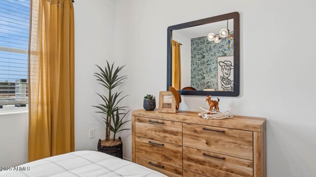 Photo is of model. Packages may vary. Photo is of model. Packages may vary.