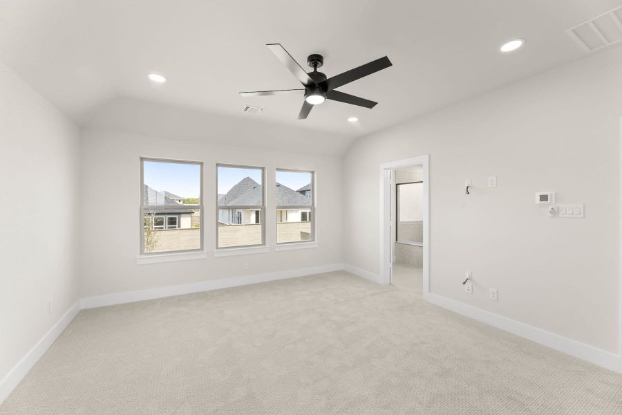Spacious, unfurnished interior of a new home in Treeline, Justin (Image 13).