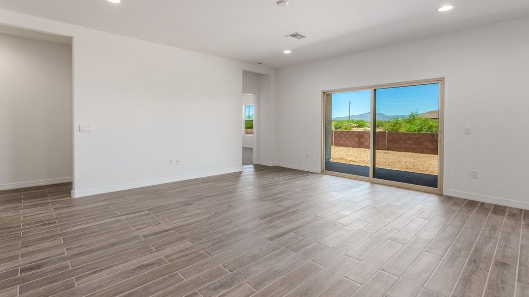 Representative unfurnished interior of a home built from the Catalina - Plan H50T4 by D.R. Horton in Sahuarita Acres, Sahuarita (Image 17).