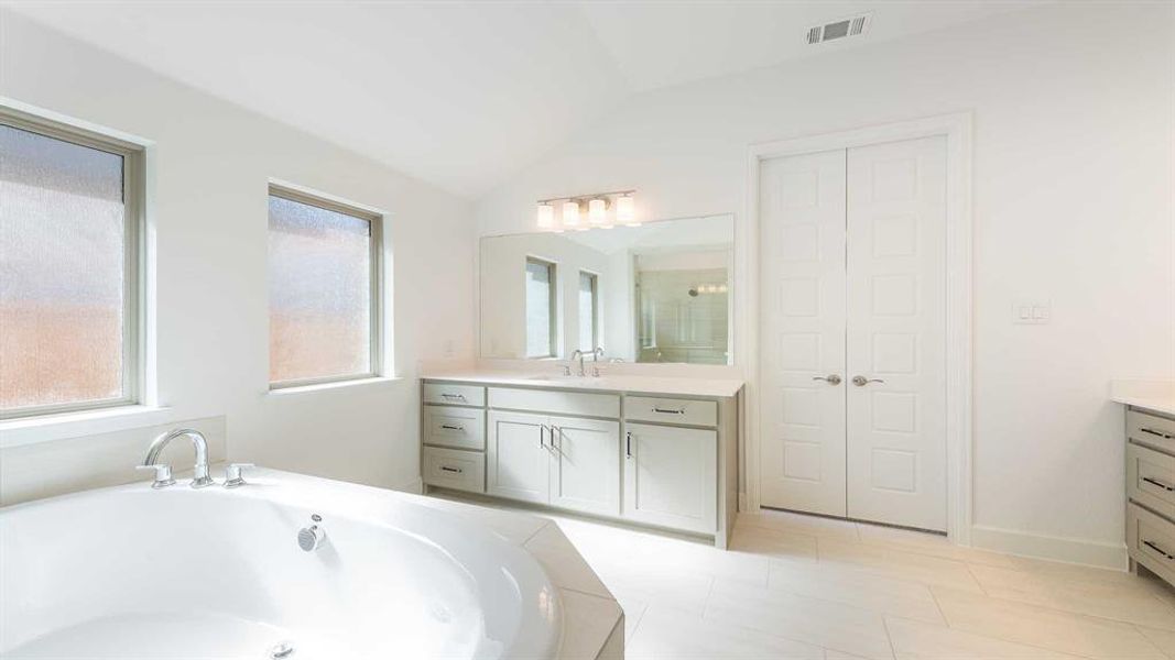 Furnished interior view inside a new home in Terraces 62', Rockwall (Image 10). Furnished interior view inside a new home in Terraces 62', Rockwall (Image 10).