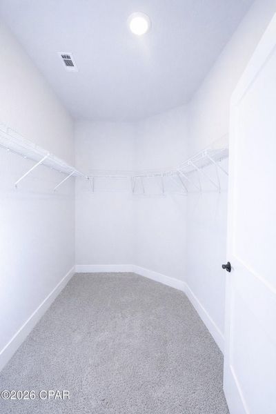 Spacious, unfurnished interior of a new home in Parkbrook, Panama City (Image 8).