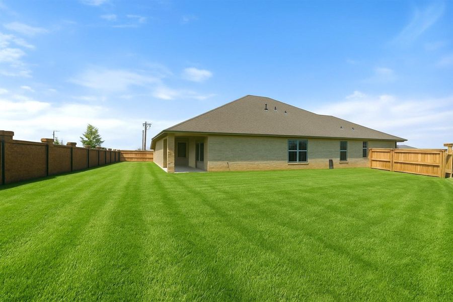 Image 36 of a home in Lago Mar.
