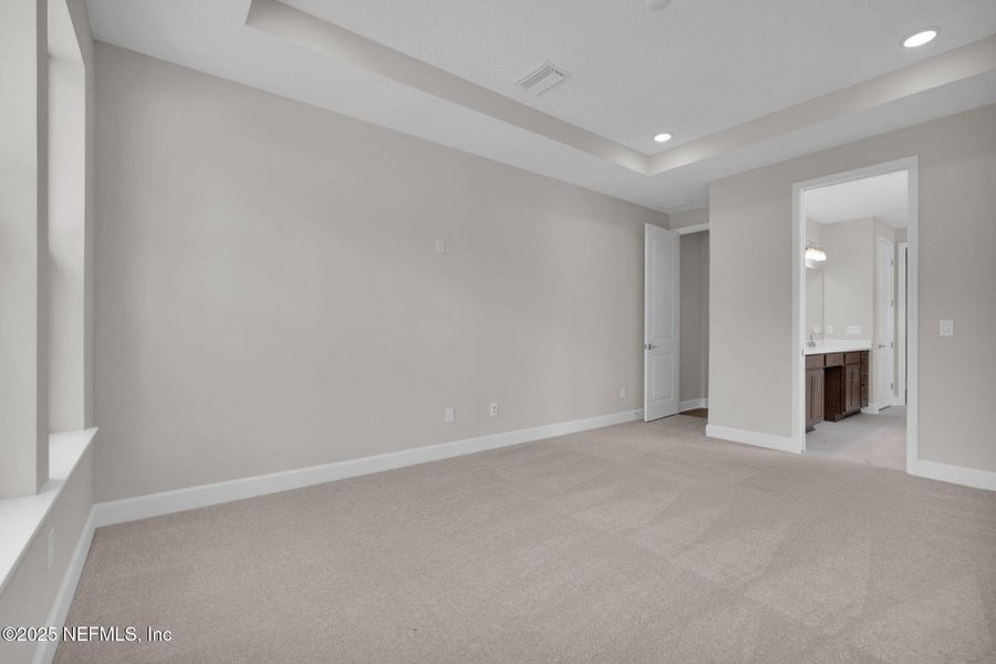 Spacious, unfurnished interior of a new home in Reflections at Nocatee, Ponte Vedra (Image 39).