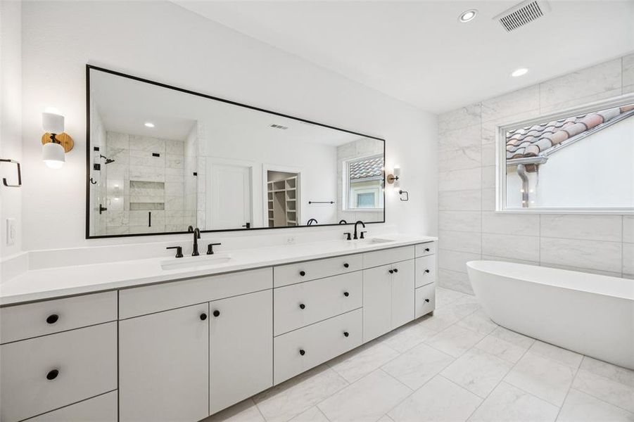 Furnished interior view inside a new home in , Dallas (Image 11).