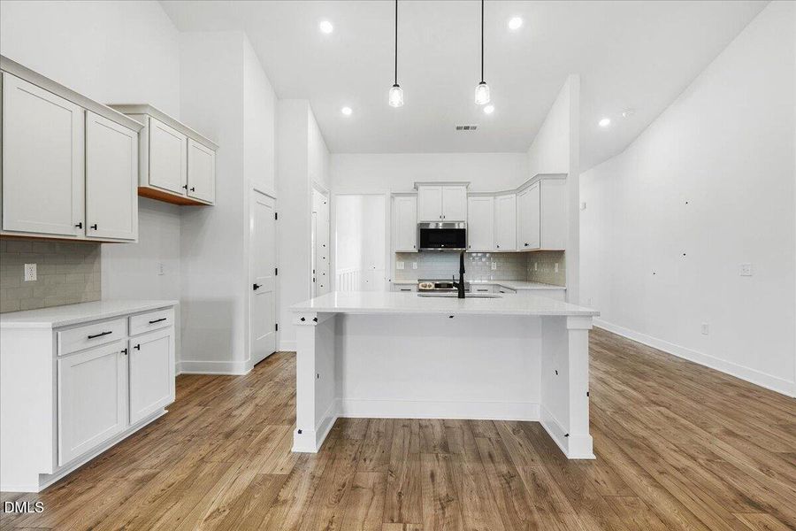 18-108 Brighton St-18 18-108 Brighton St-18