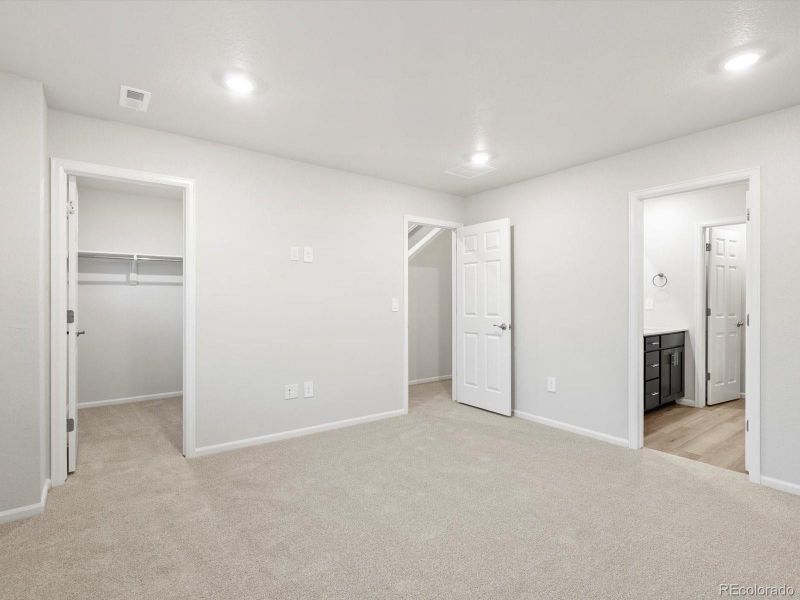 Spacious, unfurnished interior of a new home in Three Hills, Morrison (Image 22). Spacious, unfurnished interior of a new home in Three Hills, Morrison (Image 22).