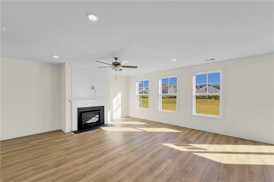 Spacious, unfurnished interior of a new home in Brownstone Park, Easley (Image 12).