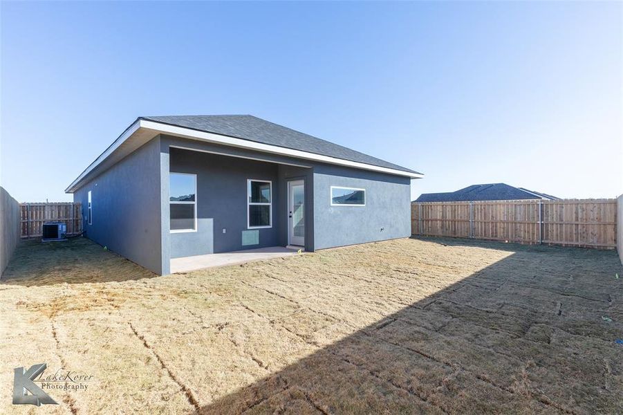 Exterior details and patio area of a home in , Abilene (Image 19).