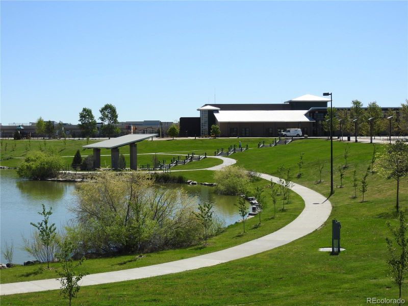 Community amenities in , Aurora (Image 33).