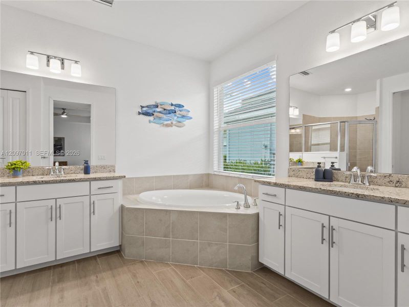 Furnished interior view inside a new home in , Punta Gorda (Image 40).