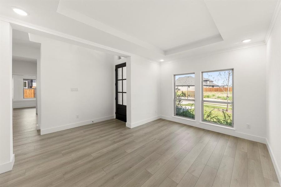 05. 15004 Pizarro - Dining