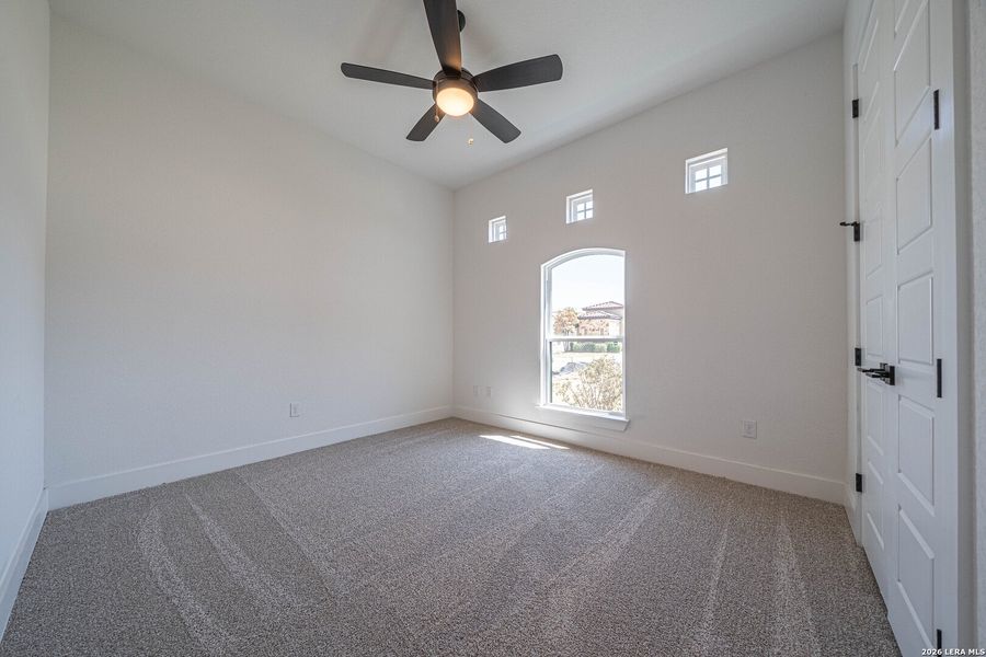 Spacious, unfurnished interior of a new home in , Kerrville (Image 11).