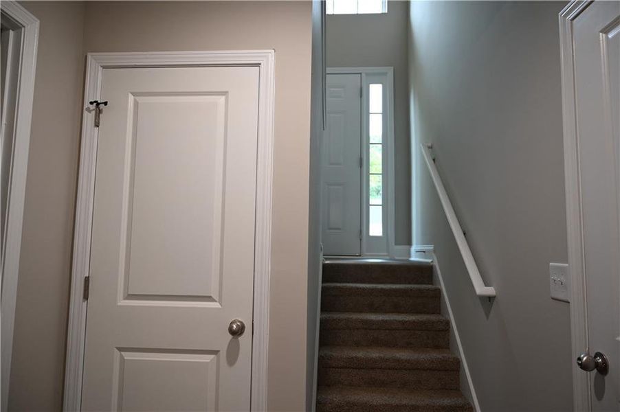 Spacious, unfurnished interior of a new home in , Gainesville (Image 20).