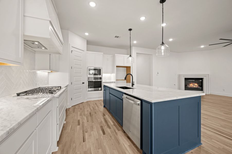 Furnished interior view inside a new home in Parks of Aledo, Aledo (Image 12).
