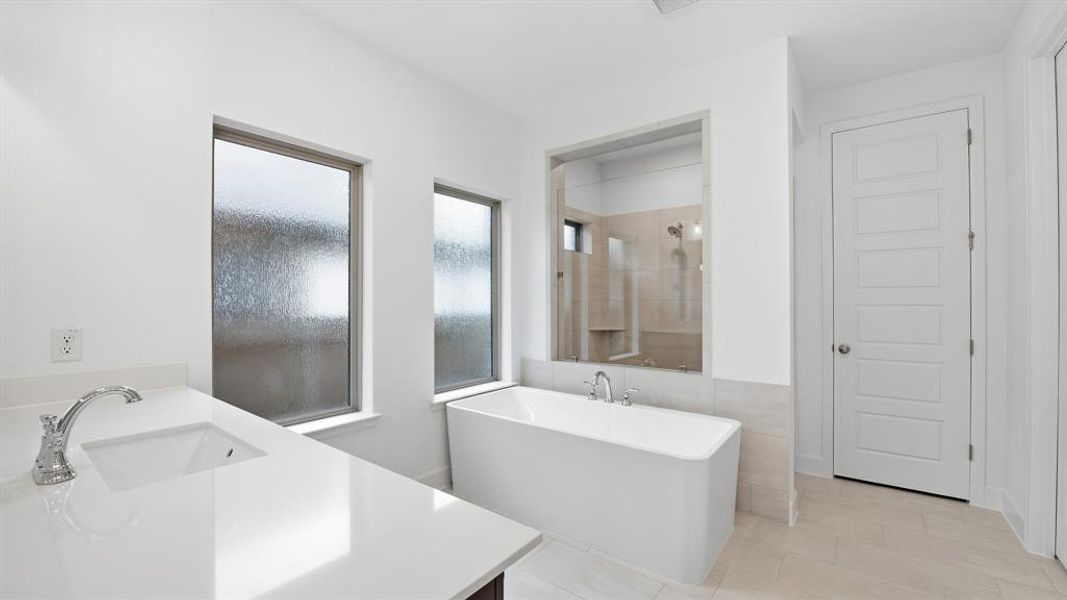 Furnished interior view inside a new home in Avondale, Fate (Image 9).