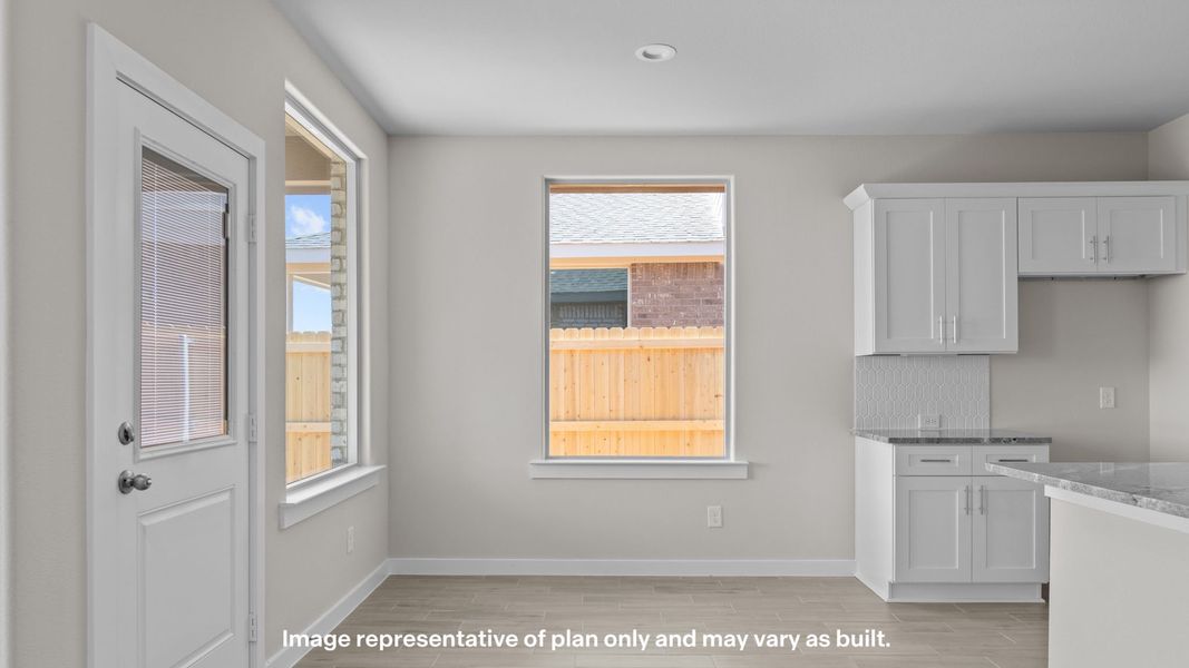 Spacious, unfurnished interior of a new home in Homestead at Parks Bell Ranch, Odessa (Image 9).