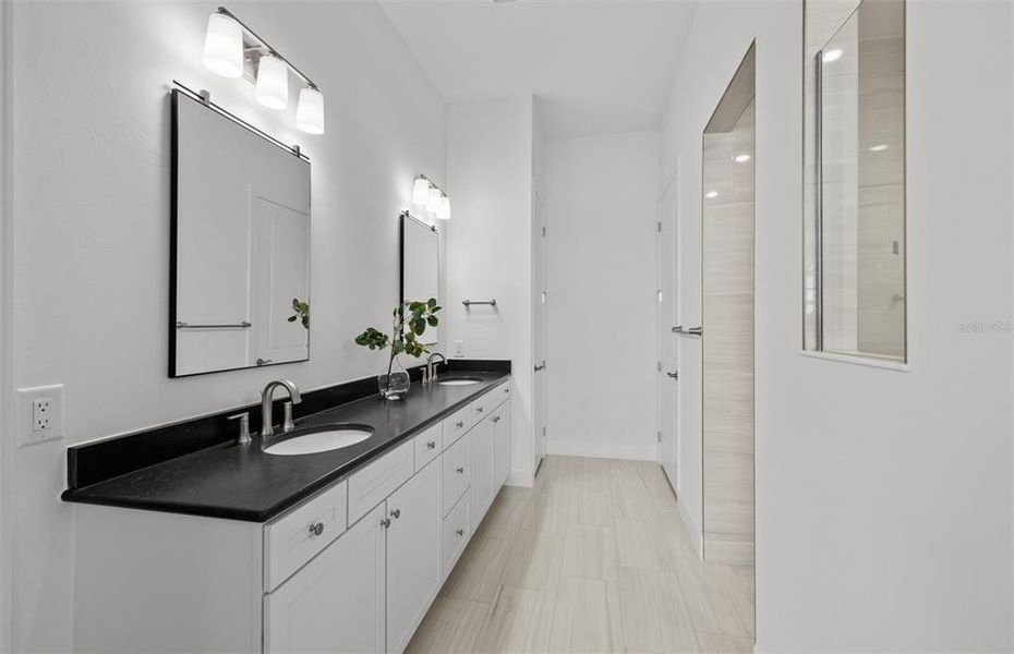 Furnished interior view inside a new home in Del Webb Catalina, Lakewood Ranch (Image 28).