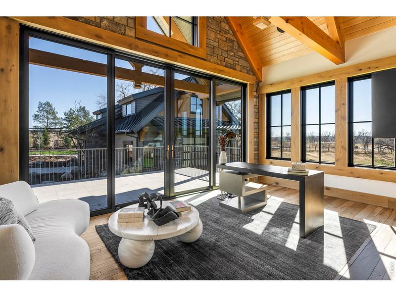 Community amenities in , Lafayette (Image 37).