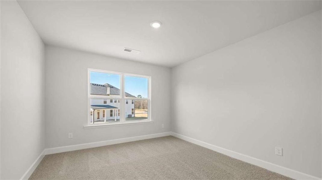 Spacious, unfurnished interior of a new home in Evergreen Crossing, Locust Grove (Image 21).