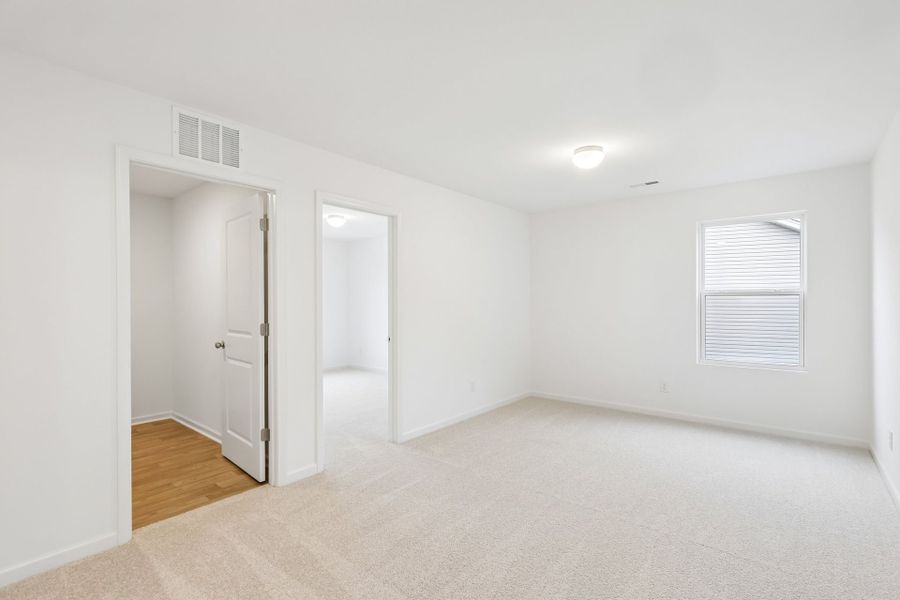 Spacious, unfurnished interior of a new home in Morrow Brook, Albemarle (Image 27). Spacious, unfurnished interior of a new home in Morrow Brook, Albemarle (Image 27).