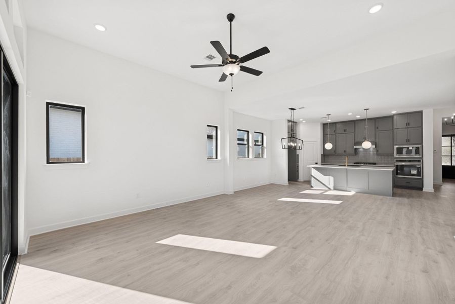 Spacious, unfurnished interior of a new home in Colton 45' Homesites, Todd Mission (Image 36). Spacious, unfurnished interior of a new home in Colton 45' Homesites, Todd Mission (Image 36).