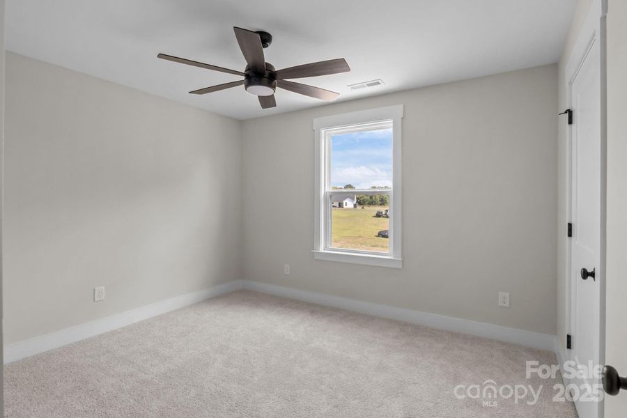 Spacious, unfurnished interior of a new home in , Lincolnton (Image 34).