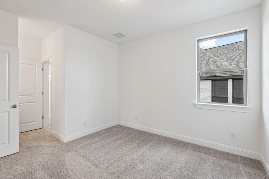 Spacious, unfurnished interior of a new home in 6 Creeks, Kyle (Image 33). Spacious, unfurnished interior of a new home in 6 Creeks, Kyle (Image 33).