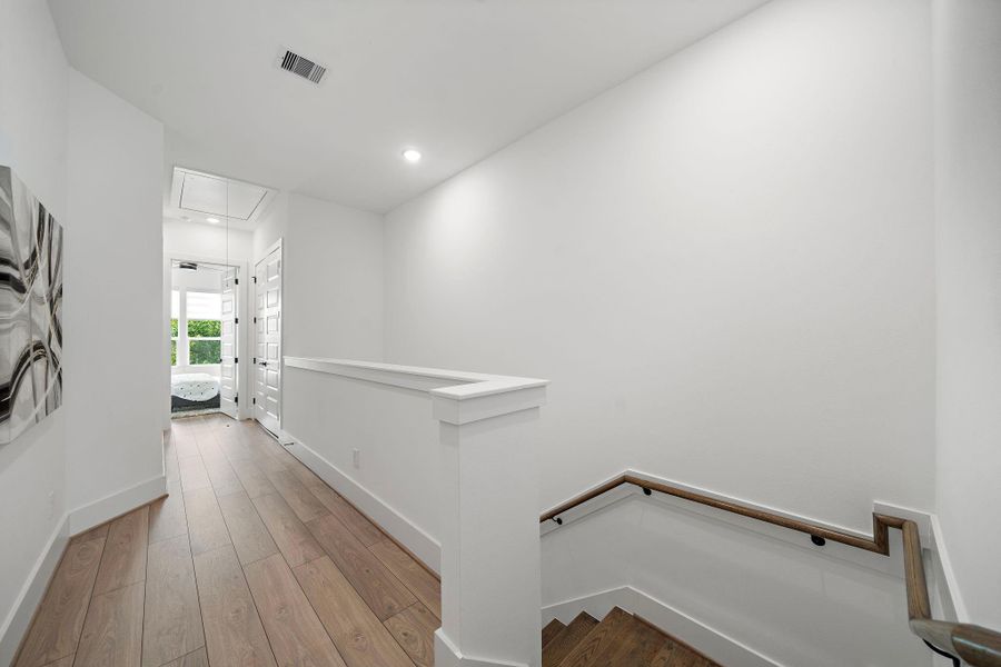 Spacious, unfurnished interior of a new home in , Houston (Image 22).