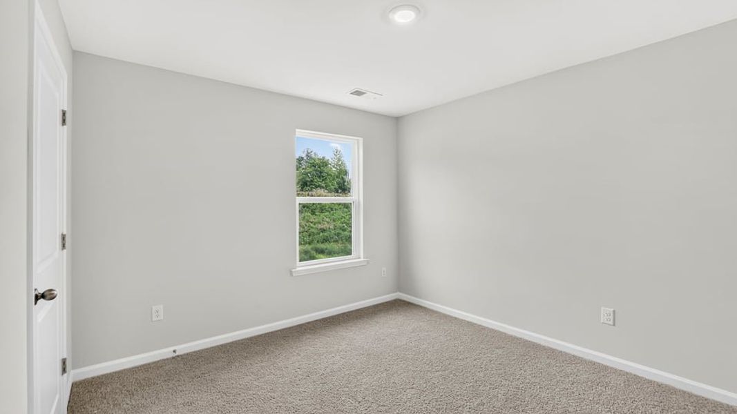 Spacious, unfurnished interior of a new home in Harrier Point, Woodruff (Image 28).