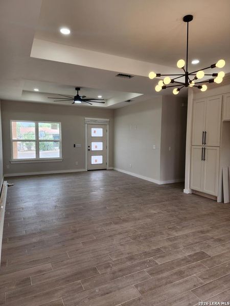 Spacious, unfurnished interior of a new home in , Eagle Pass (Image 14).