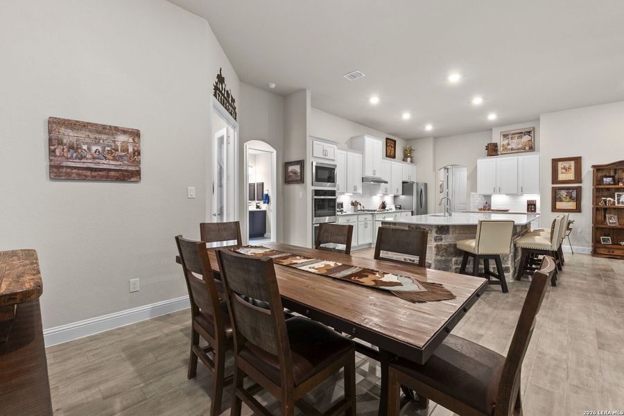 Furnished interior view inside a new home in Elkhorn Ridge, Boerne (Image 20).
