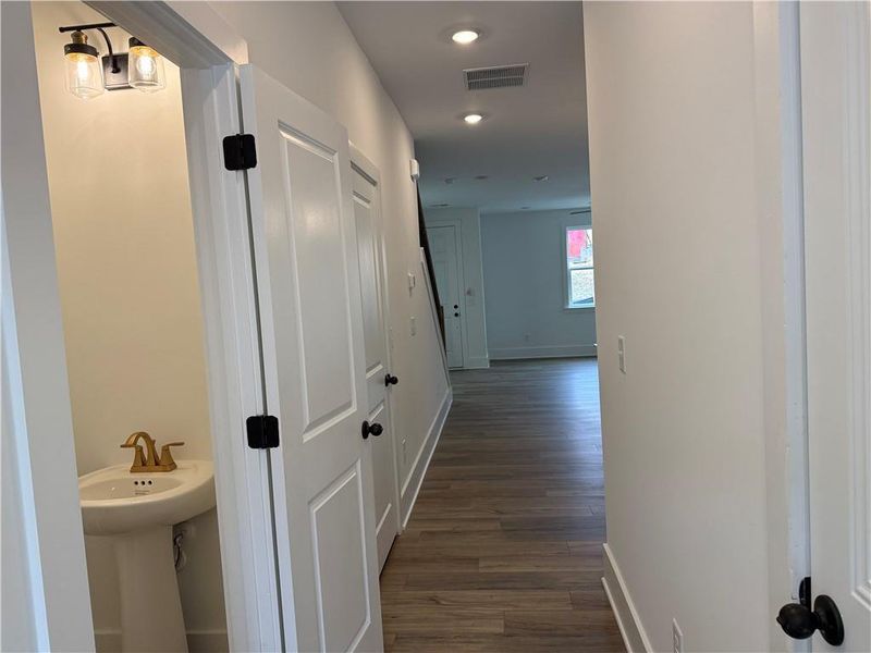 Image 50 of a home in Park Vue.