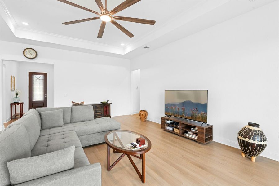 Furnished interior view inside a new home in Sun City Texas, Georgetown (Image 24).