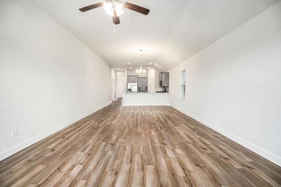 Spacious, unfurnished interior of a new home in Lago Mar, Texas City (Image 11). Spacious, unfurnished interior of a new home in Lago Mar, Texas City (Image 11).