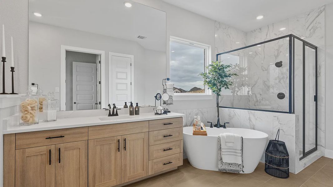Furnished interior view inside a new home in Highland Village, Georgetown (Image 11).