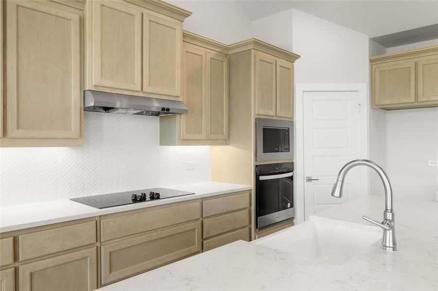 2870 FM No 878- Kitchen-3