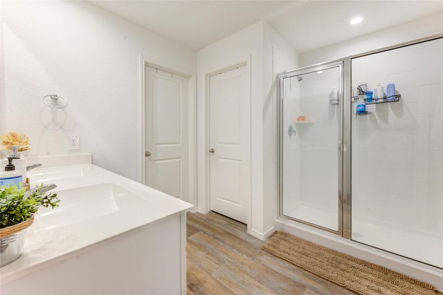 Furnished interior view inside a new home in , Fulshear (Image 33).