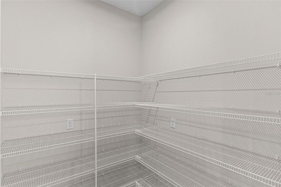 Spacious, unfurnished interior of a new home in Cresswind at Hammock Oaks, Lady Lake (Image 34).