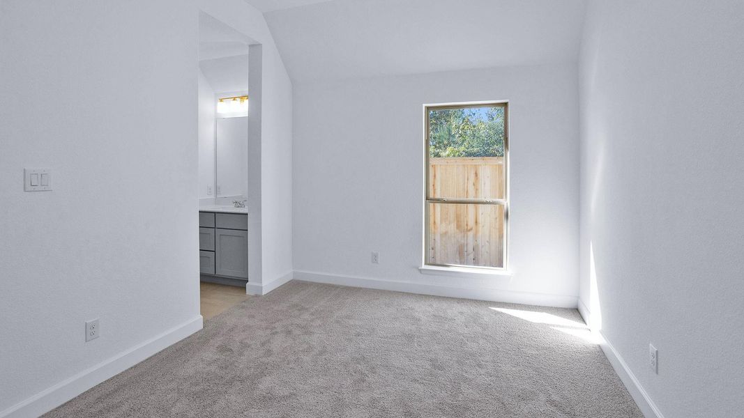 Spacious, unfurnished interior of a new home in Kresston 50', Magnolia (Image 12).