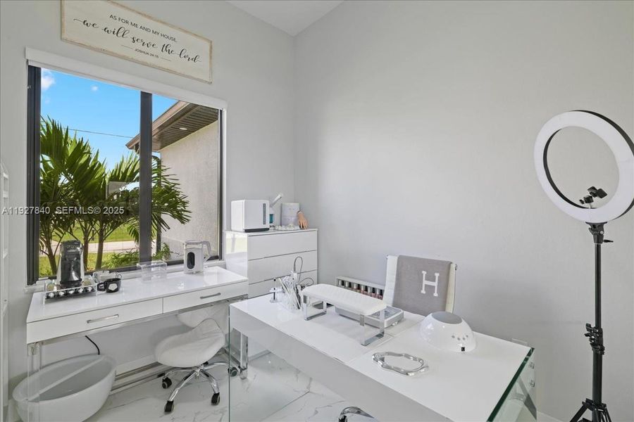 Furnished interior view inside a new home in , Cape Coral (Image 5). Furnished interior view inside a new home in , Cape Coral (Image 5).