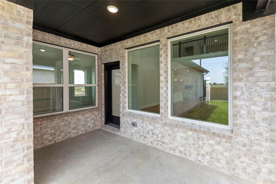 Image 22 of a home in La Terra at Uptown Celina.