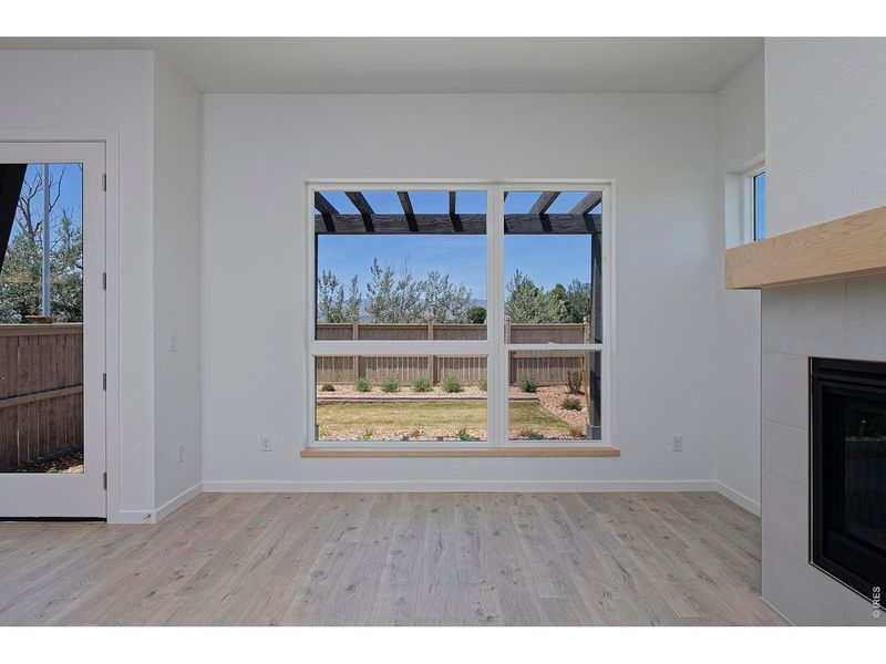 Spacious, unfurnished interior of a new home in West Grange, Longmont (Image 16).