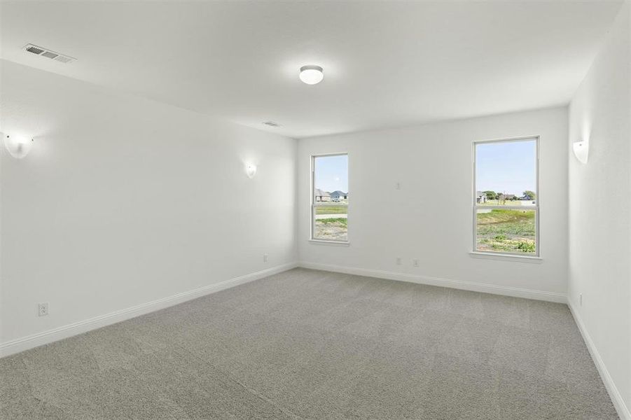 Spacious, unfurnished interior of a new home in Berkshire Estates, Mesquite (Image 25).