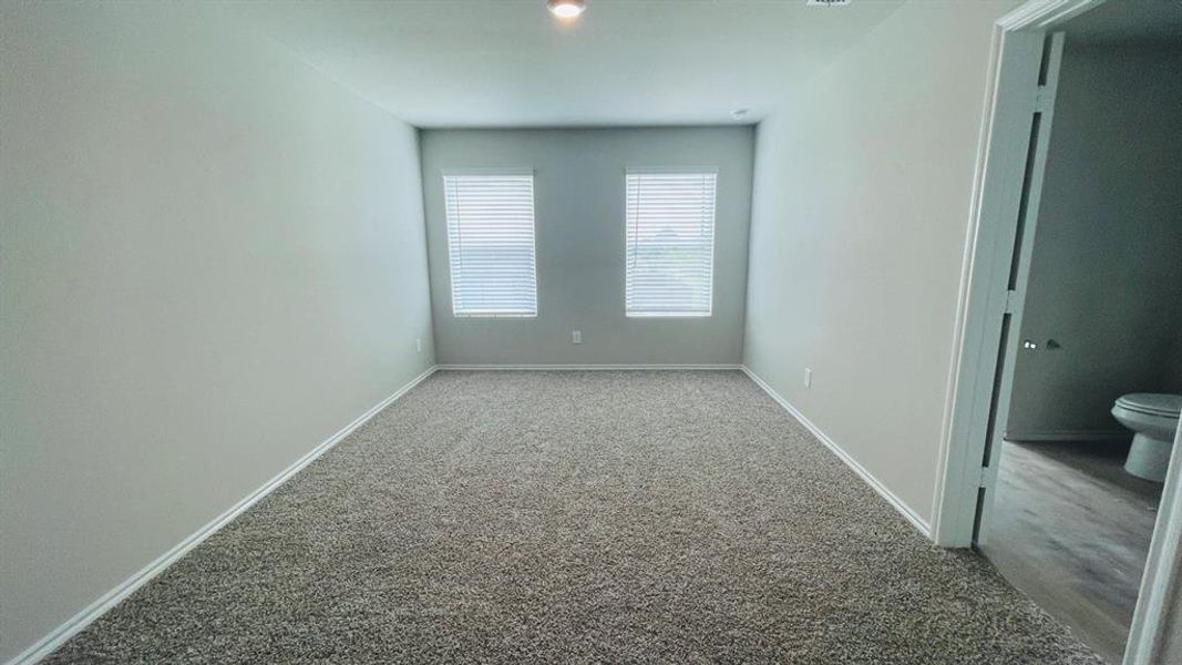 Spacious, unfurnished interior of a new home in Sunnycreek, Crowley (Image 20).