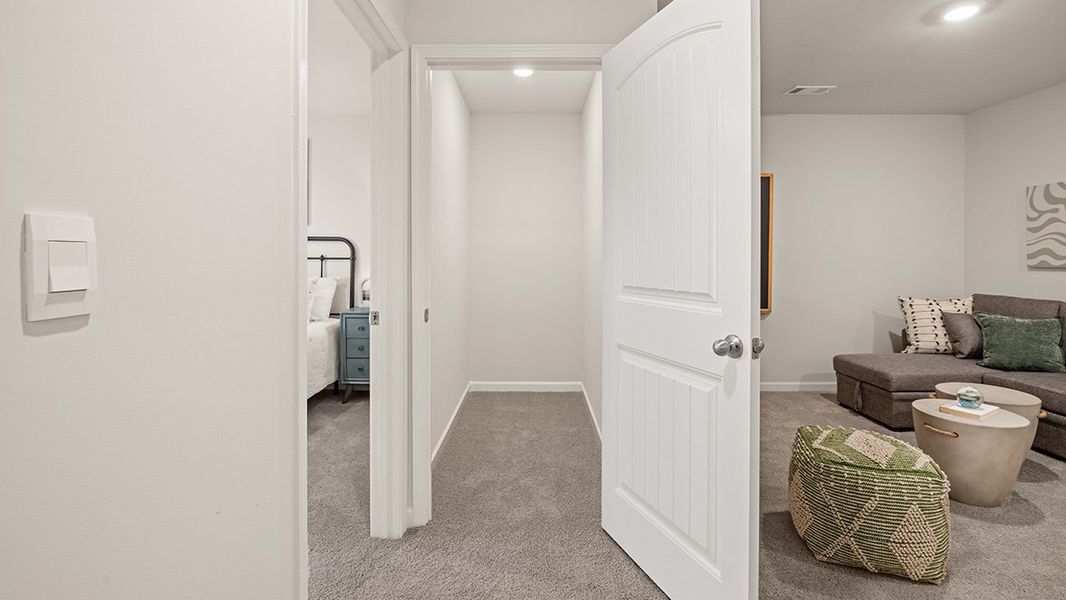 Furnished interior view inside a new home in Mountain Park, Dahlonega (Image 43). Furnished interior view inside a new home in Mountain Park, Dahlonega (Image 43).